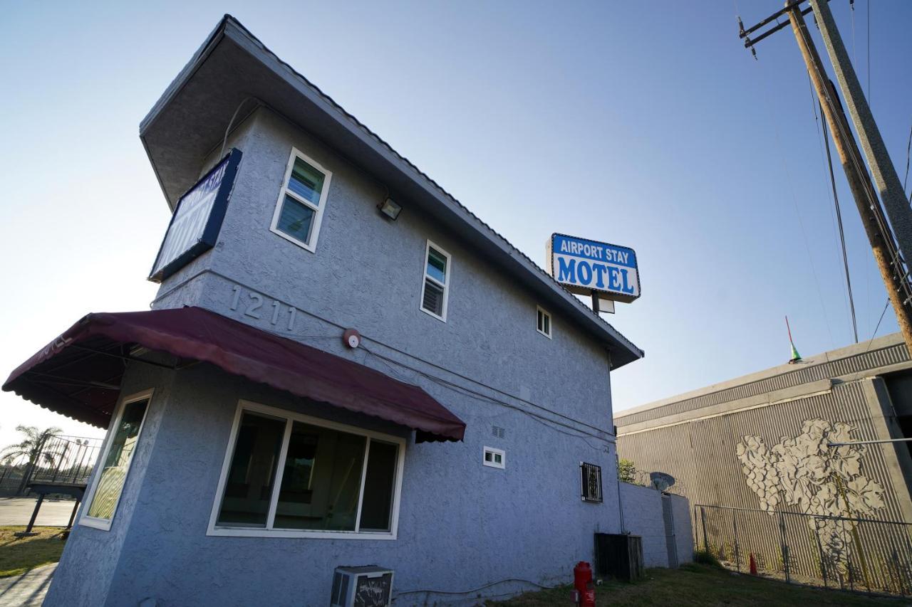 Airport Motel Ontario